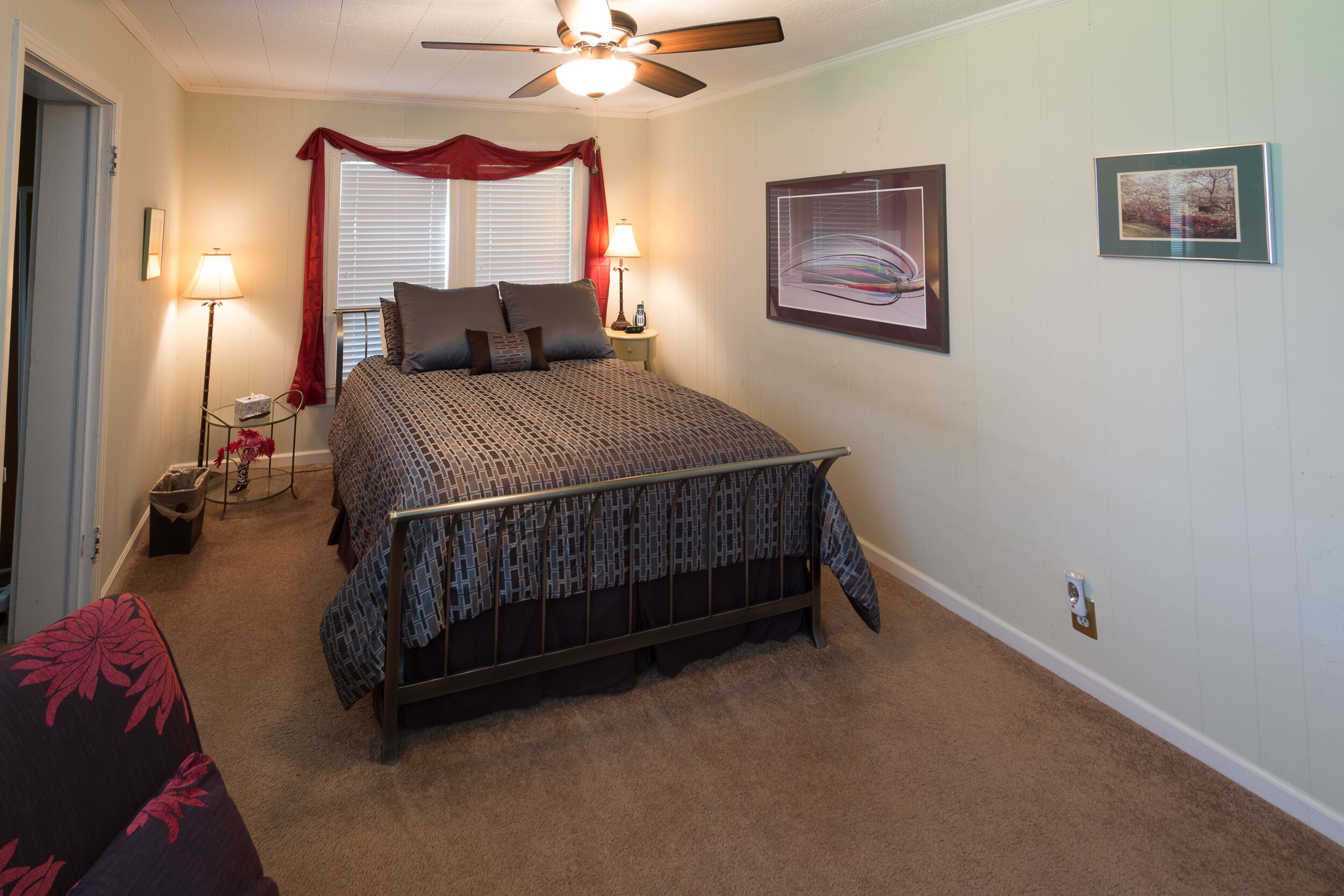 Cajun Lake Lodge, Dickson, TN