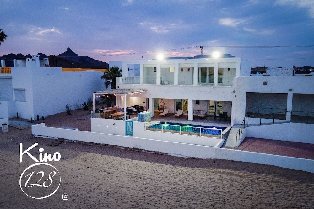 Come and visit “La Casa del Mar” at the beautiful calm beach at Kino Bay,Sonora