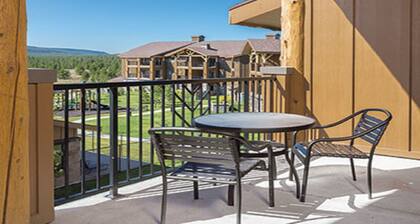 The perfect location for seeing Yellowstone National Park's outstanding beauty