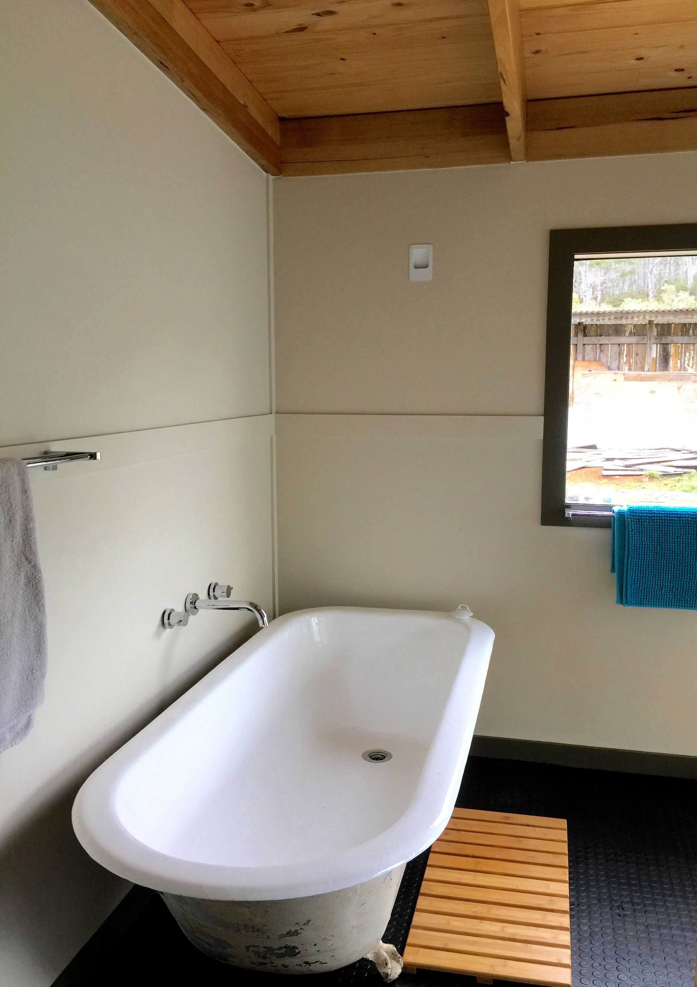 Newly-restored Cradle Mt house 12min to Nat Park — image 14