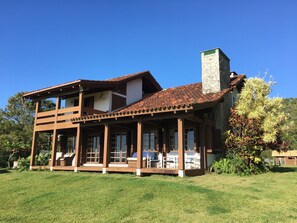 Exterior - SOUTH FRONT OF SILVEIRA BEACH IN GAROPABA (Garopaba)