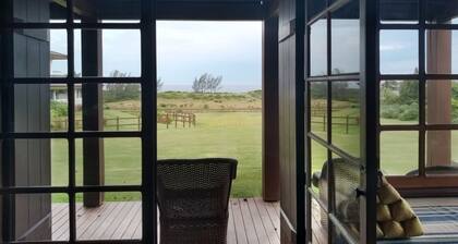 FRONT SUD DE LA PLAGE DE SILVEIRA Ă GAROPABA