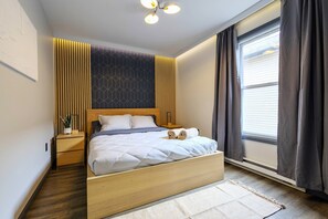 8 soverom, reiseseng for barn, wi-fi (inkludert) og sengetøy