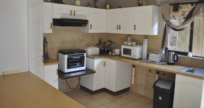 Cherrywood Lodge Apartment 1