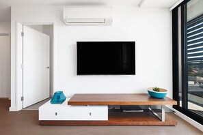 Interior - Ilixir Apartments by Ready Set Host (Cheltenham)