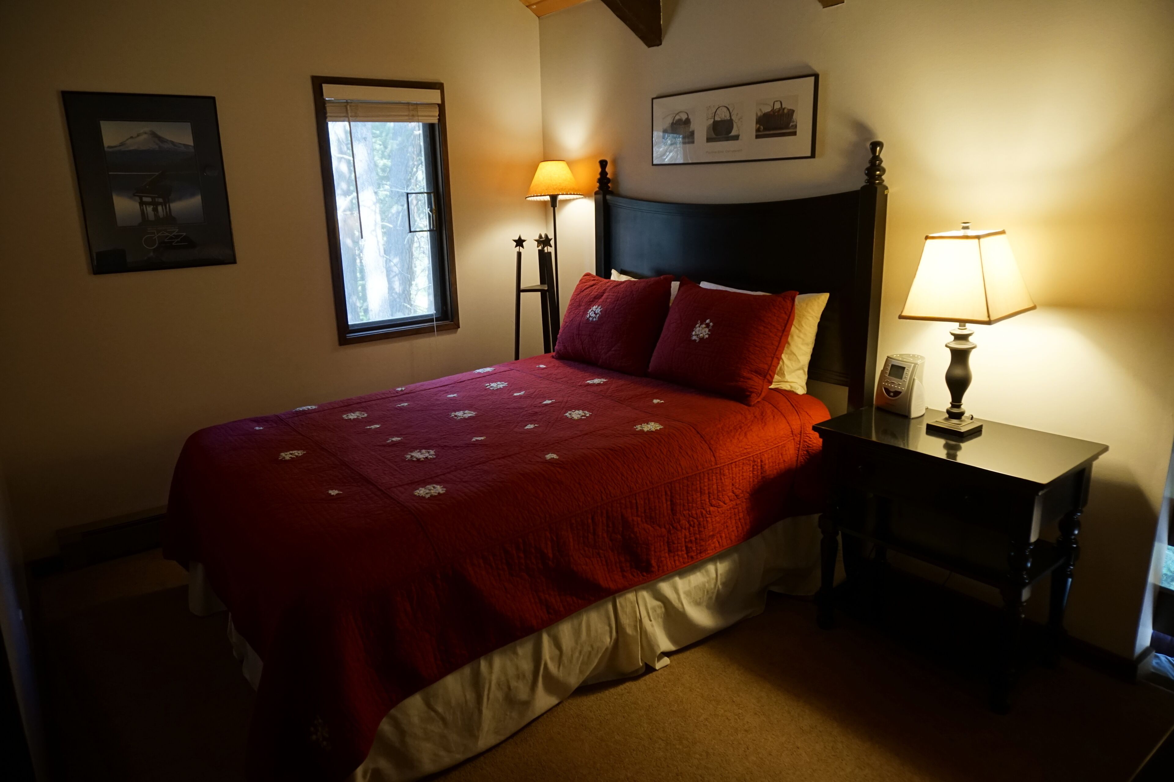 Charming cabin site on Black Butte Ranch