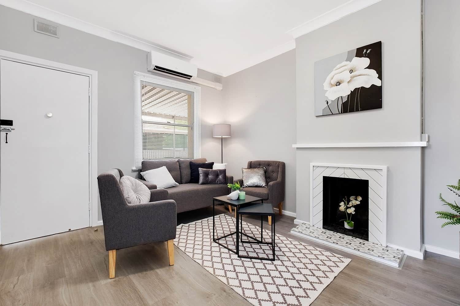 TV, fireplace, DVD player, streaming services
