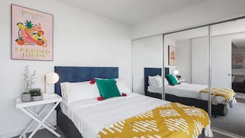 2 bedrooms, iron/ironing board, WiFi, bed sheets