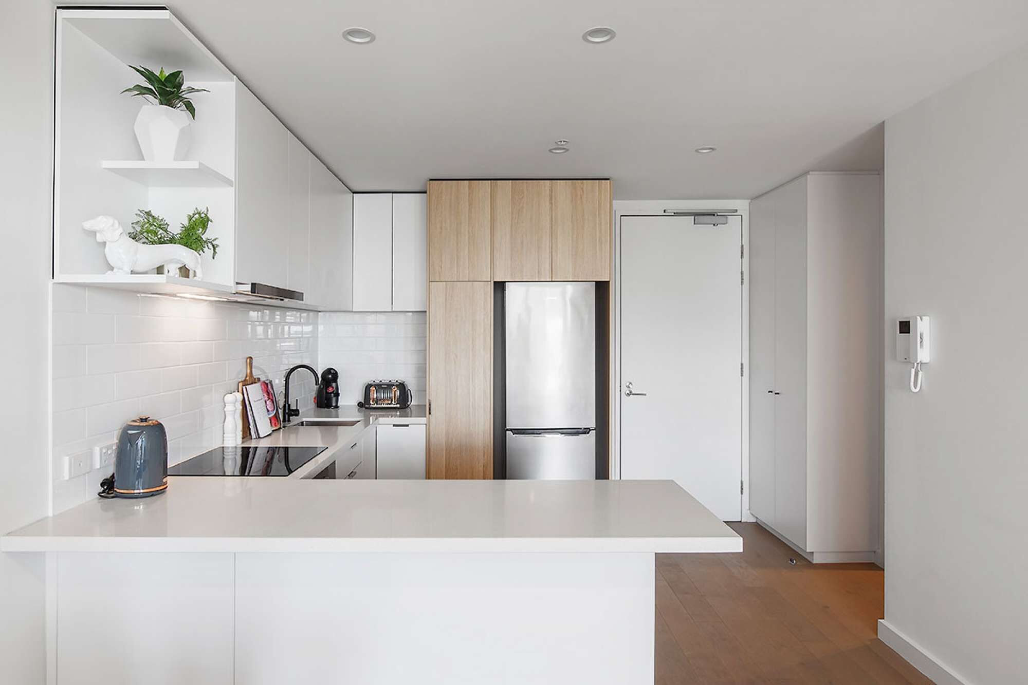 Ilixir Apartments by Ready Set Host — image 6