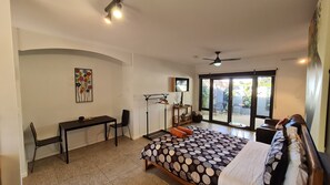 1 bedroom, iron/ironing board, free WiFi, bed sheets - The Courtyard - Garden View Studio (Port Pirie South)
