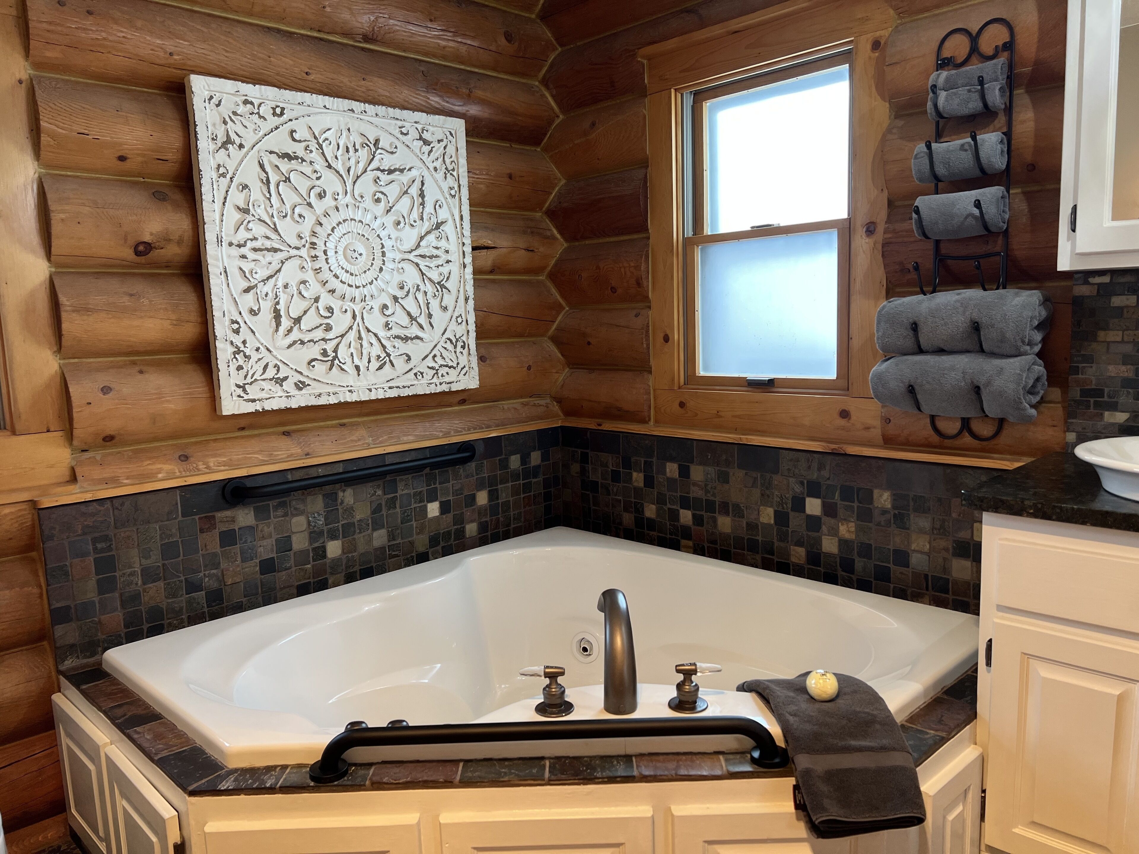 DANCING PINES SUITE near SJU, CSB & Wobegon Trail