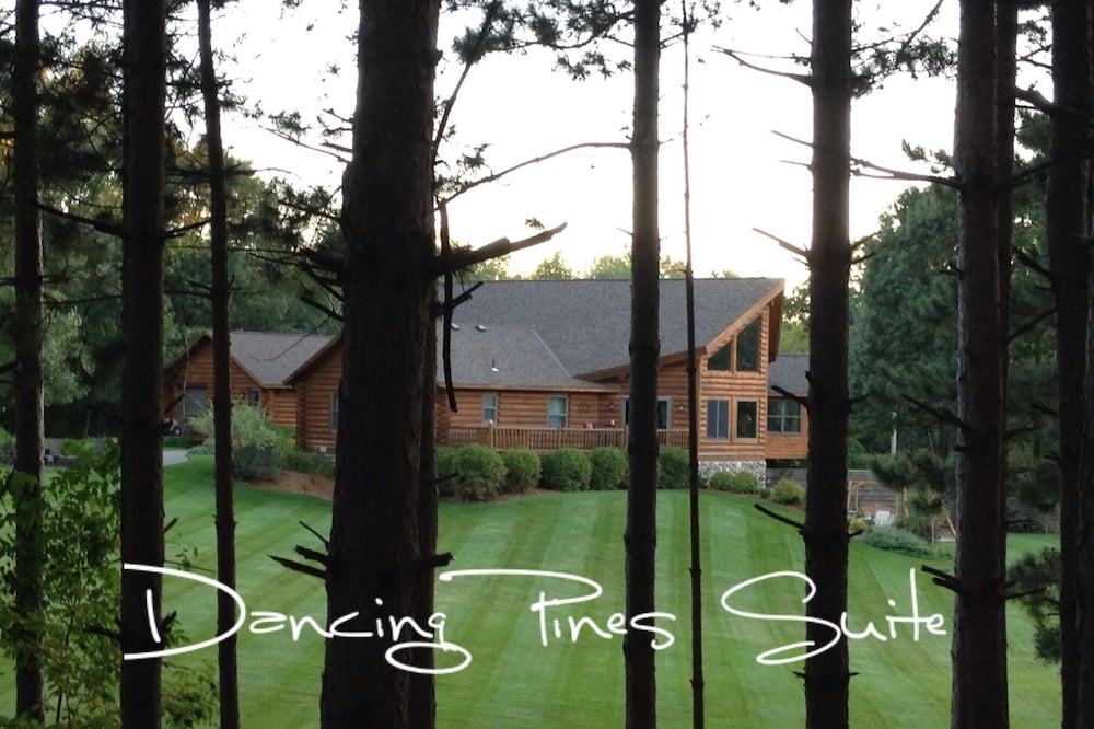 DANCING PINES SUITE near SJU, CSB & Wobegon Trail