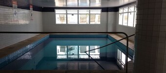 Apto-207 em Condomínio confortável à 350m da praia C/Ar cond