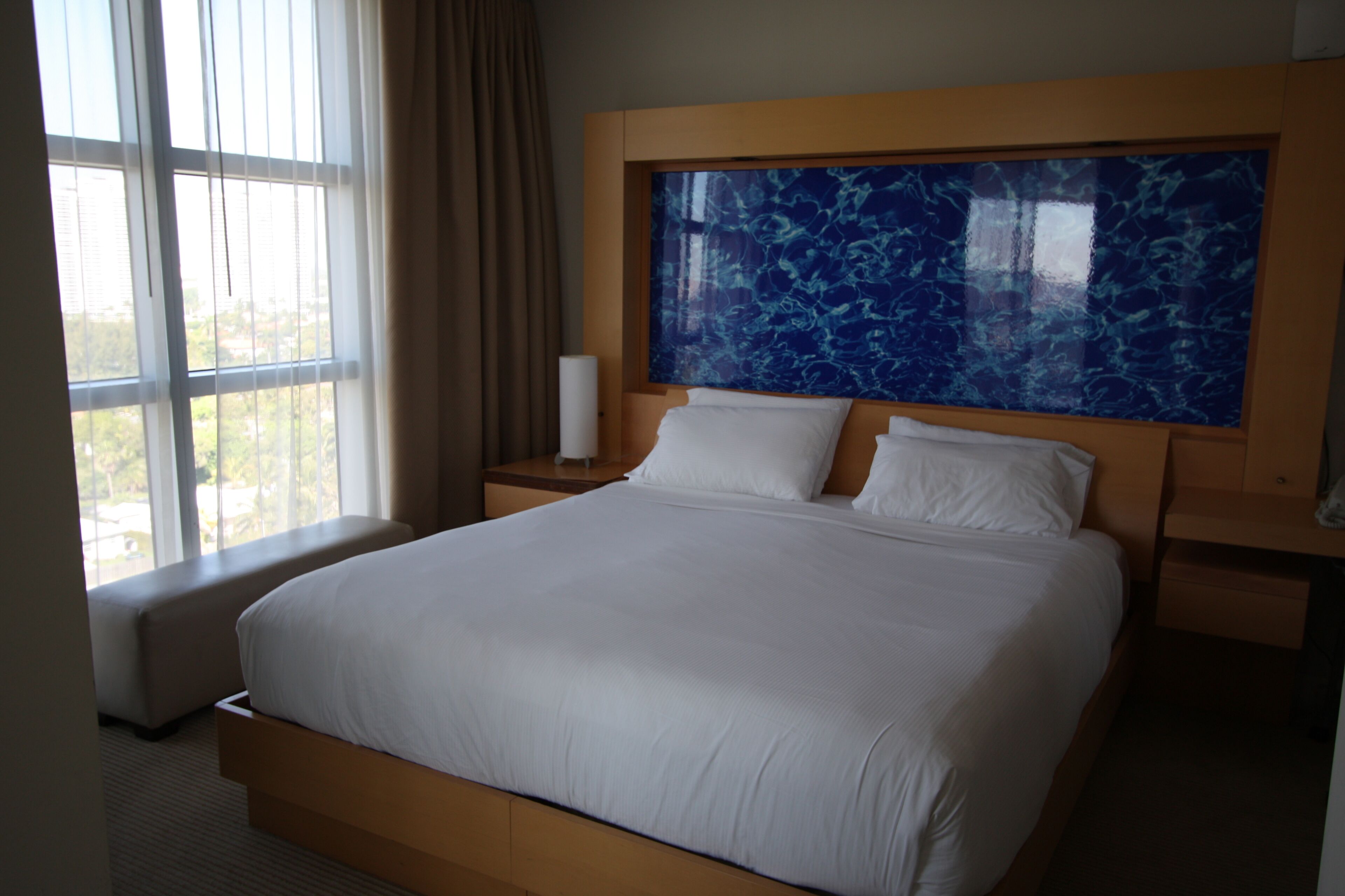 MARENAS RESORT 2BD/3BTH SUNNY ISLES BEACH FLORIDA WITH CITY AND OCEAN VIEW