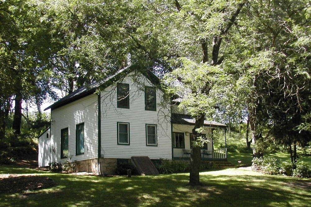 Vermont West - Beautiful, Private, Serene Home Away from Home