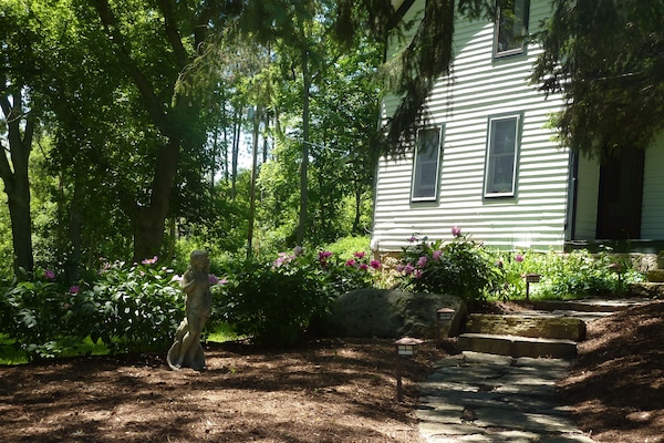 Front walkway.