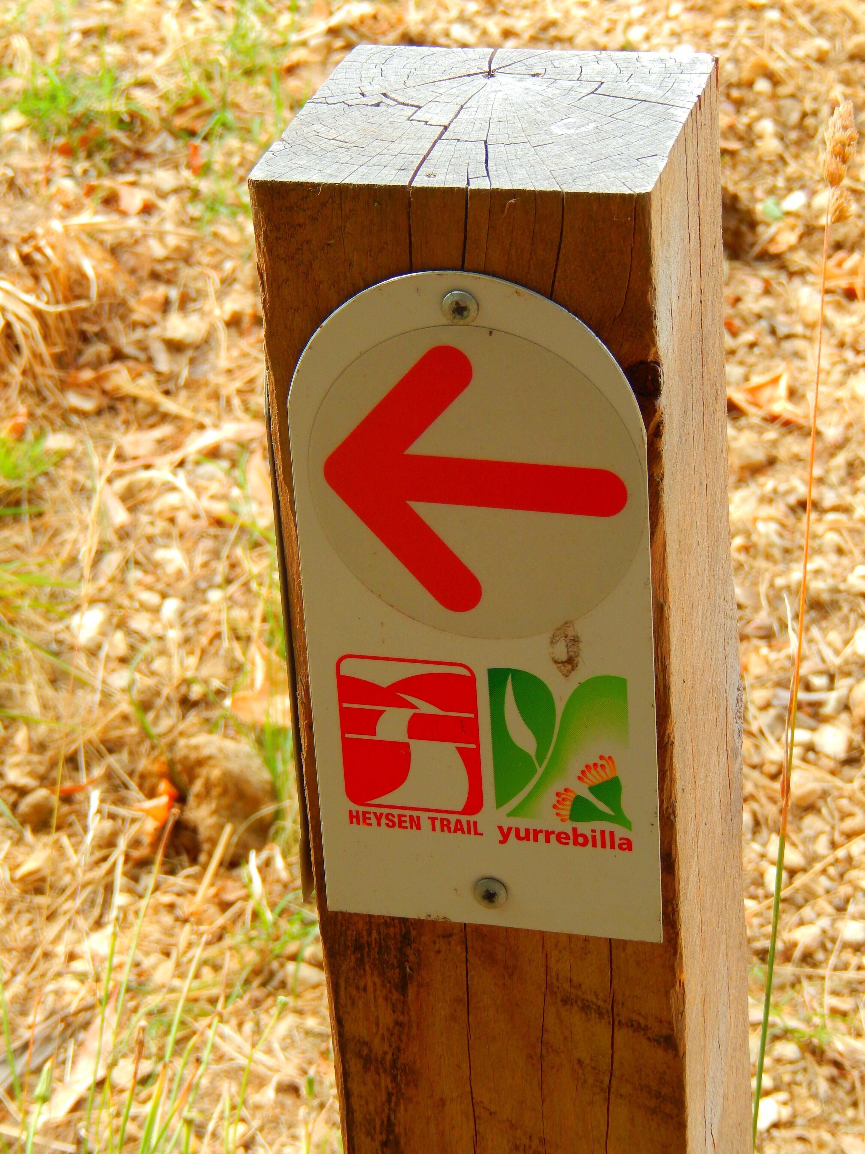 Morialta Barns - The Loft - Unique Heritage Accommodation — image 23