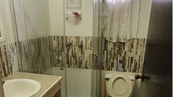 Handdoeken, toiletpapier