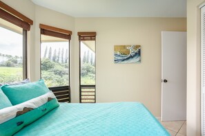 3 habitaciones, tabla de planchar con plancha y cuna de viaje 