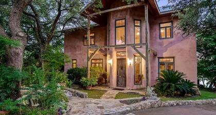 Luxury Lakefront Escape: Massage, Yoga, Winery, Kayaks, SUPs, Krause Springs!