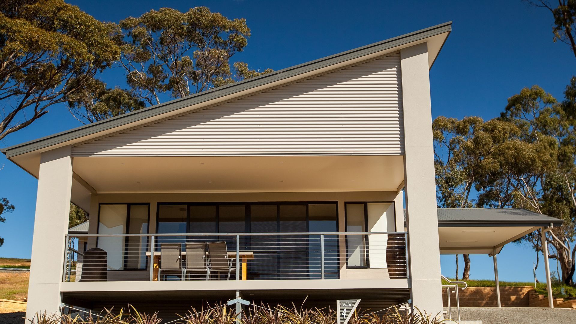 Neagles Retreat Villas 1-2 bedrooms — image 15