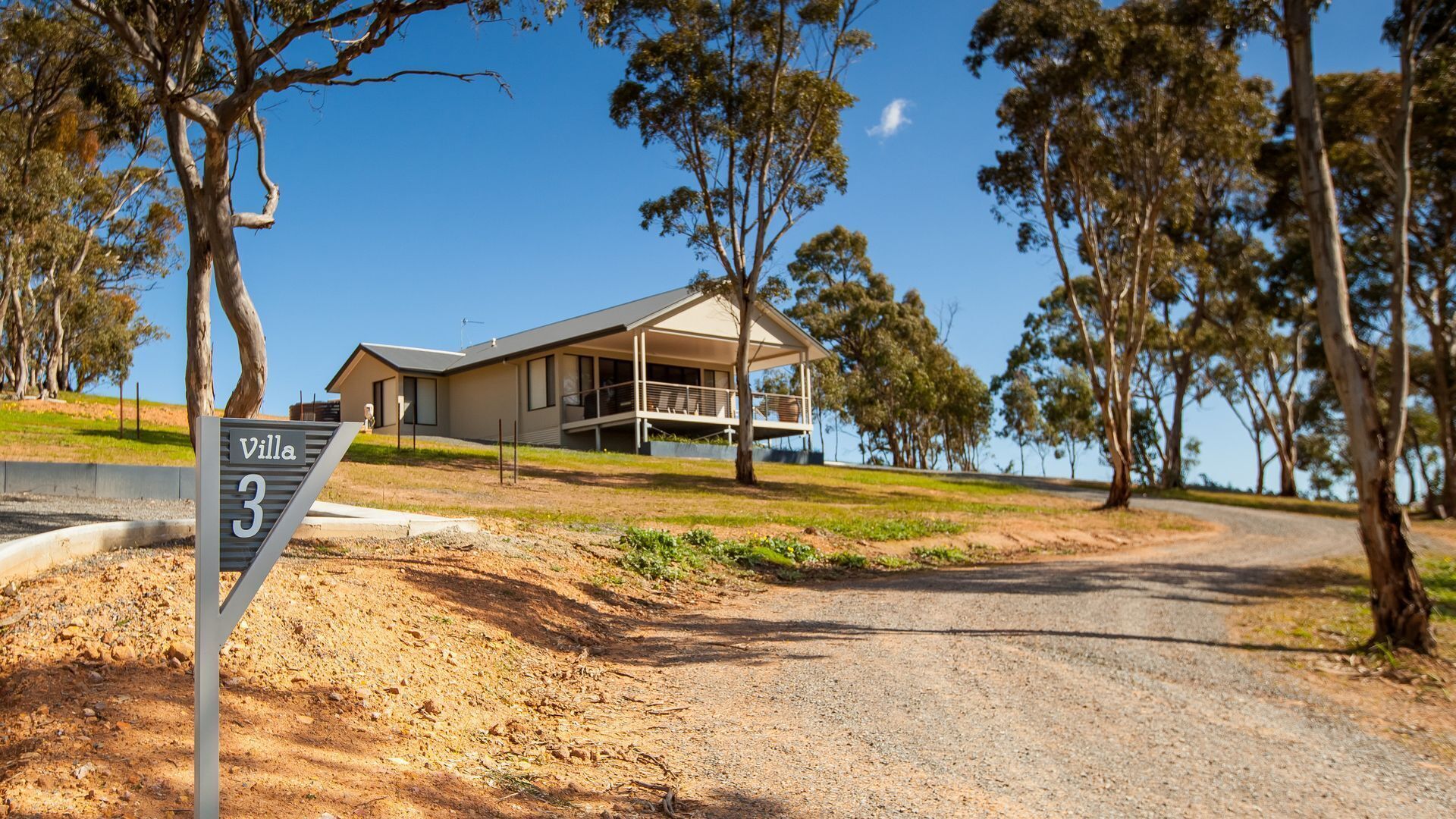 Neagles Retreat Villas 1-2 bedrooms — image 5
