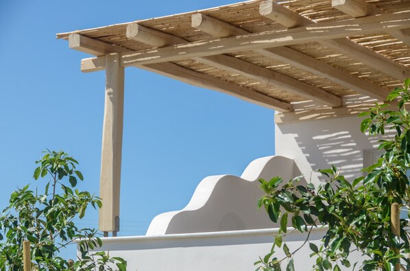 Property grounds - Seaside Naxos • 2 Villas • Private Pool • 8 BDR / 7 BATH • Sleeps 20 @ Plaka (Naxos)