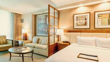 1 bedroom, in-room safe, desk, iron/ironing board
