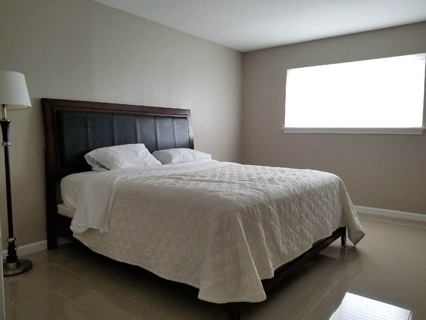 Gallery / City center / Energy corridor / pool