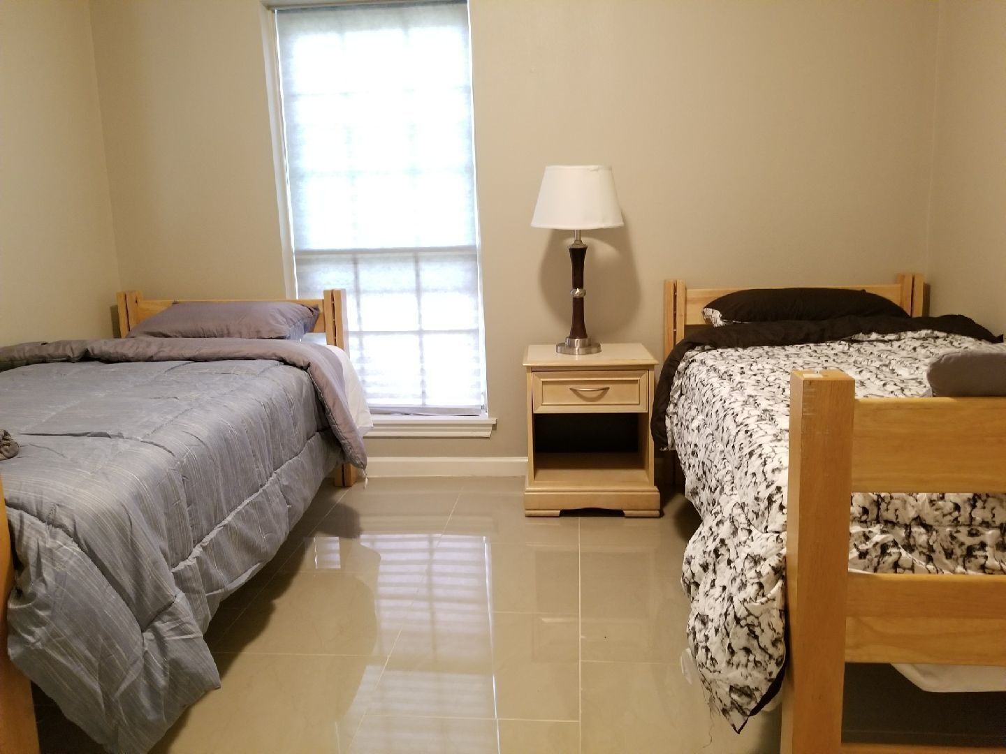 Gallery / City center / Energy corridor / pool