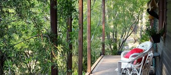 静かな隠れ家に逃げたいカップル向けの自炊式アパートメント。