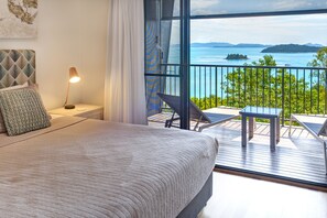 2 bedrooms, iron/ironing board, WiFi, bed sheets - Panorama 15, Seaview Apartment on Hamilton Island (Hamilton Island)