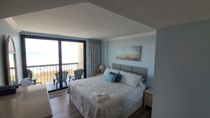 3 habitaciones, escritorio, tabla de planchar con plancha y wifi gratis 