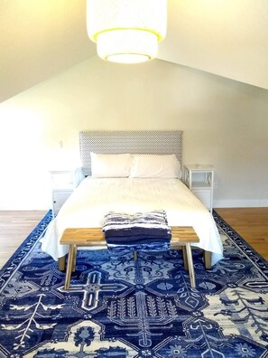 5 bedrooms, iron/ironing board, free WiFi, bed sheets