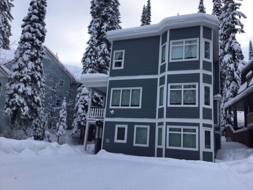 Suite Campbell - 1 lit / 1 salle de bain au rez-de-chaussée