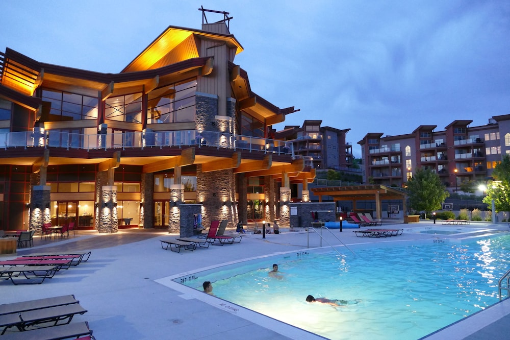 Copper Oasis - Modern Okanagan 2 BR condo with mountain and lake view
