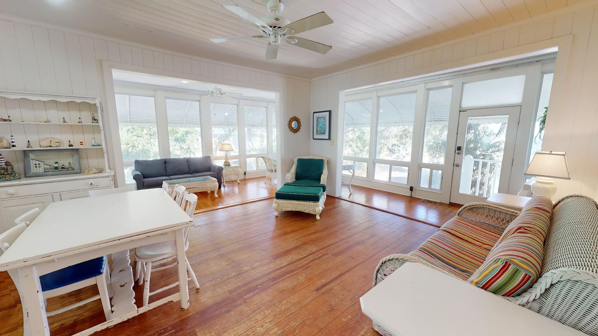 9 Shirley Road - Classic Tybee Beach House - Close To The Beach!