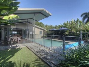 Ulkouima-allas, lämmitetty uima-allas