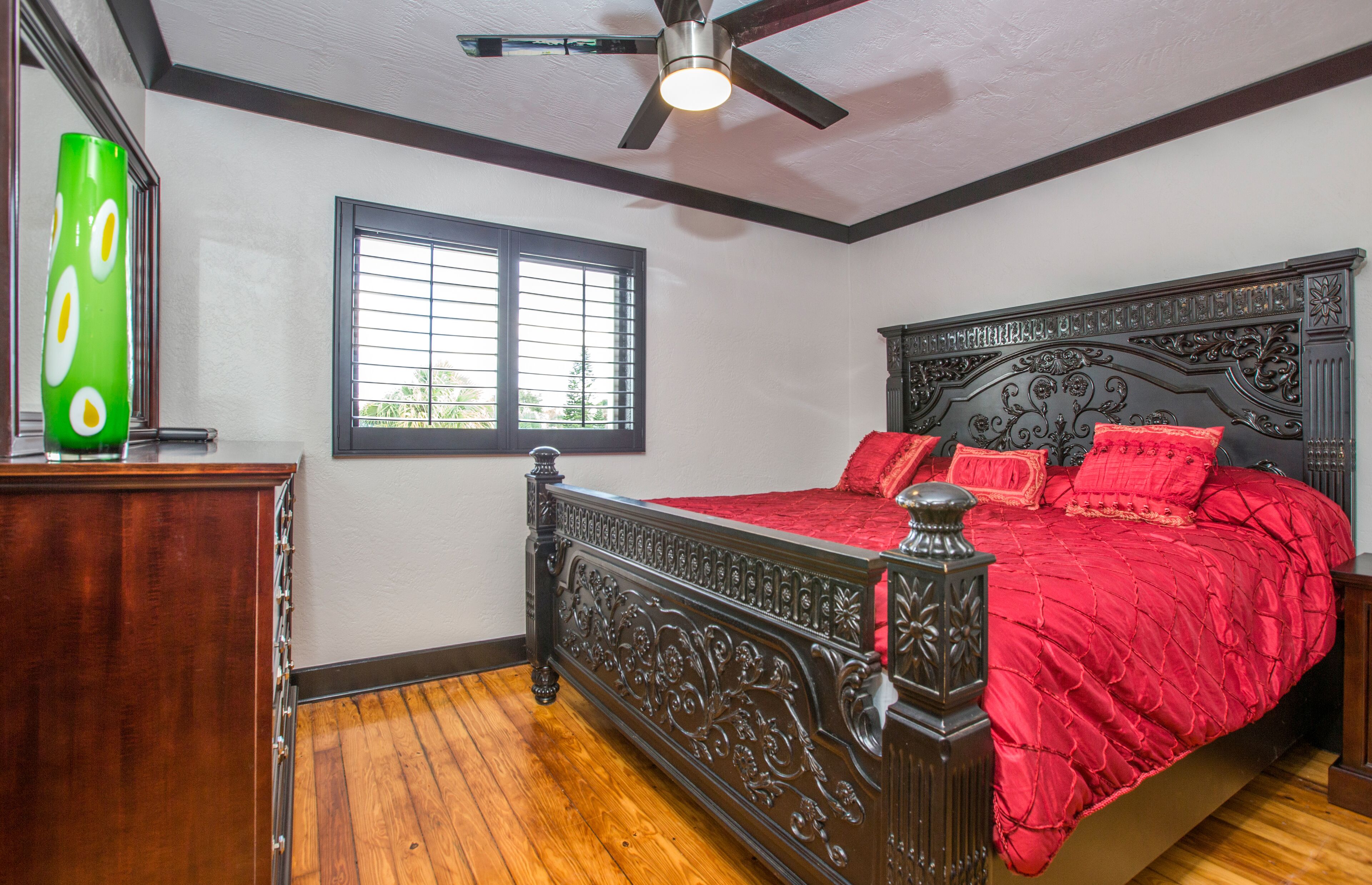 New Modern Designer 2BR, 1BA Next To Intercoastal Access.  Boat Parking Avail.