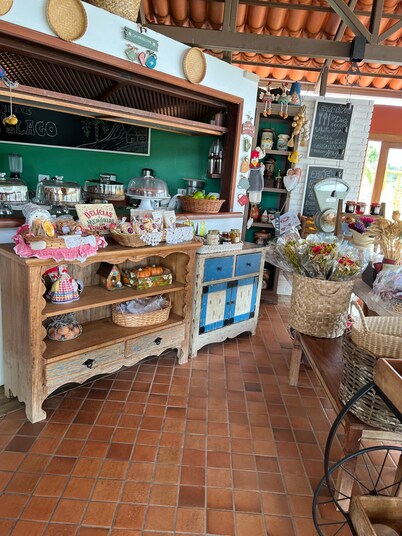 House in the Dam (200m from the border), swimming pool, 4 suites of comfort in nature