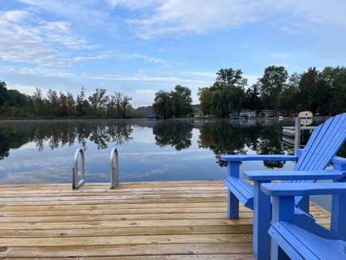 Angler's Cove - Family Friendly Lakefront Cottage