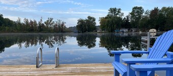 Angler's Cove - Family Friendly Lakefront Cottage