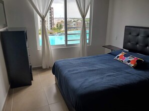 3 chambres, fer et planche à repasser, Wi-Fi