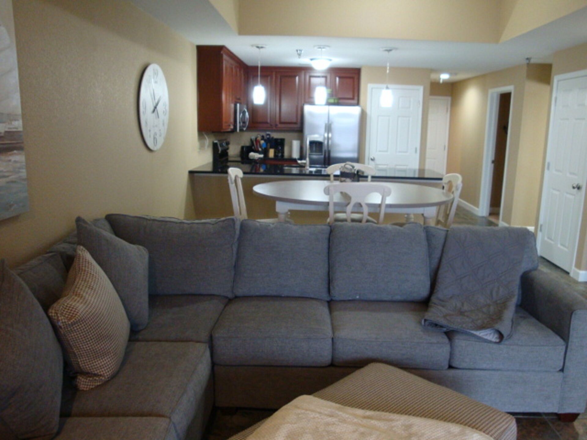 Beautiful, Luxury Towers Condo For Four or Six! Towers 1108, Pool Side