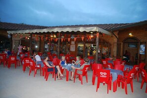 Outdoor dining - Verhuur van Mobilehomes in Toscane Viareggio aan zee (Viareggio)