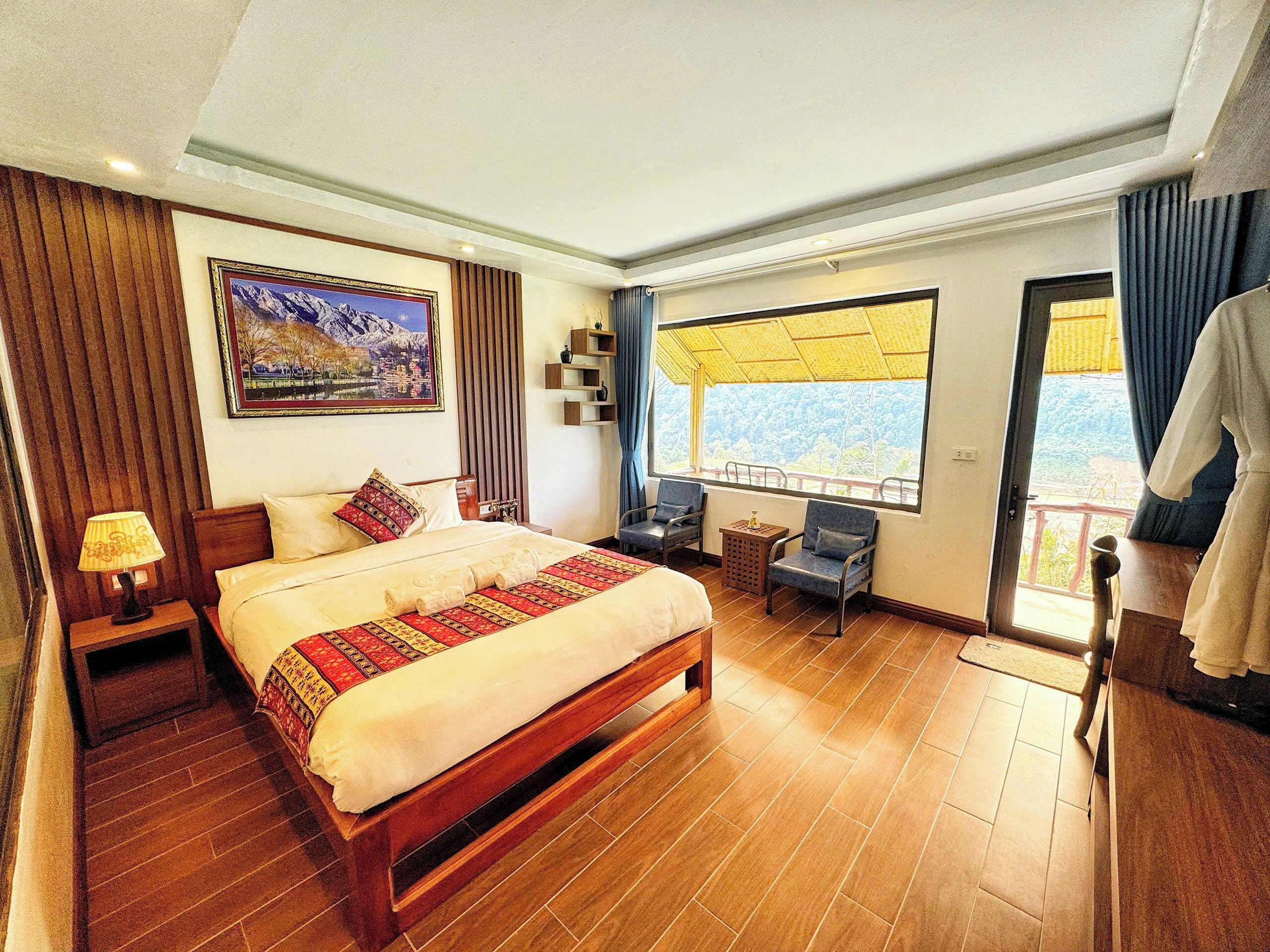 Deluxe Double Bungalow with Mountain View  | Egyptian cotton sheets, premium bedding, down comforters