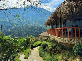 Twin Room with Mountain View | Terrace/patio