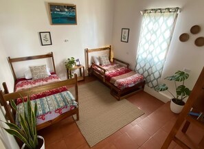 2 habitaciones, wifi gratis y ropa de cama 