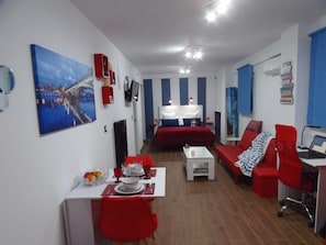 1 Schlafzimmer, Bügeleisen/Bügelbrett, kostenloses WLAN, Bettwäsche