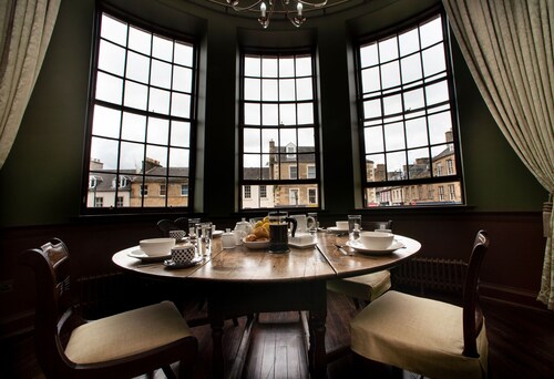 Bel appartement classique pour 7 personnes près de St Andrews